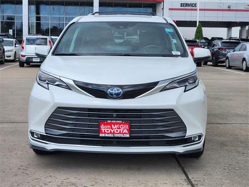 2022 Toyota Sienna Platinum 7 Passenger
