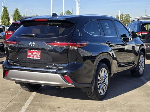 2026 Toyota Highlander Platinum