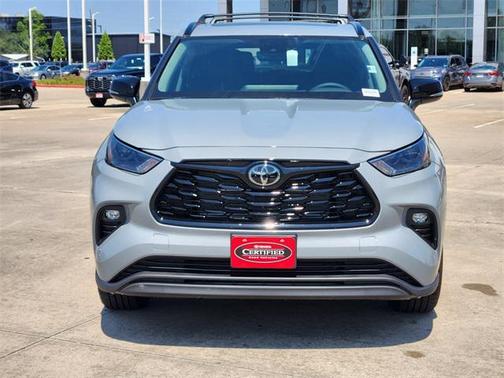 2025 Toyota Highlander Hybrid XLE