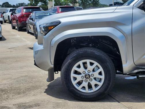 2025 Toyota Tacoma SR