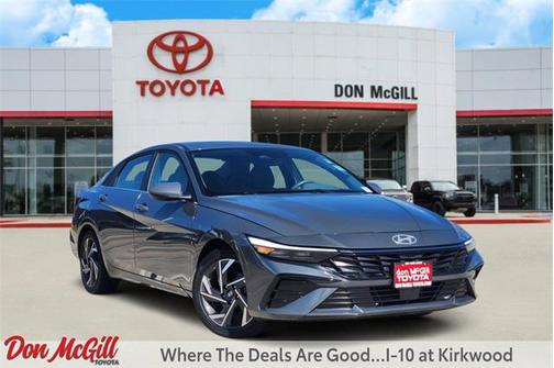 2025 Hyundai ELANTRA SEL