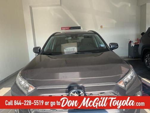 2020 Toyota RAV4 XLE