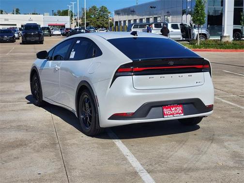 2026 Toyota Prius LE