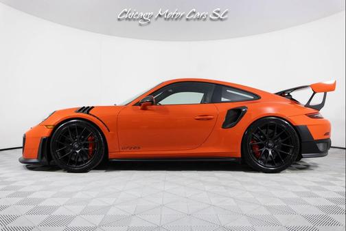 Lava Orange Metallic 2018 Porsche 911 GT2 RS