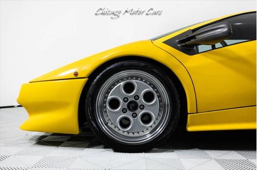 1991 Lamborghini Diablo Coupe 5.7L V12! 5-Speed Manual ONLY 4k Miles! Collector Quality!