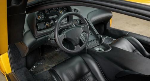 1991 Lamborghini Diablo Coupe 5.7L V12! 5-Speed Manual ONLY 4k Miles! Collector Quality!