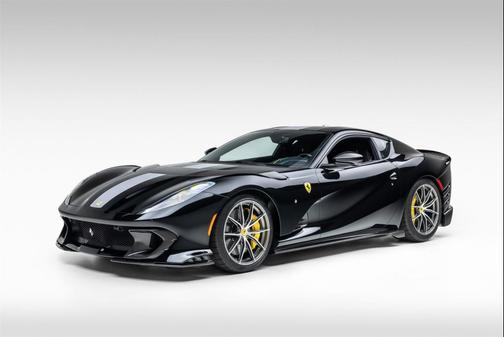 2022 Ferrari 812 Competizione Coupe LOADED w/Carbon Fiber! Only 950 Miles! Full PPF! RARE!