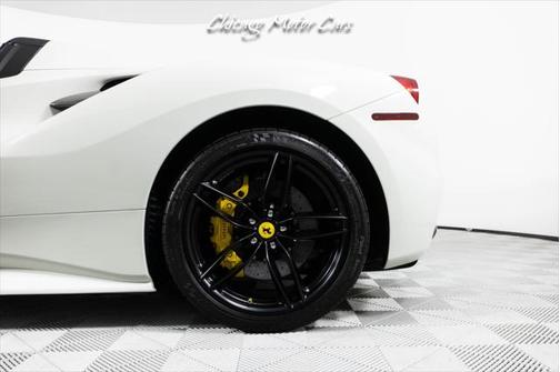 2018 Ferrari 488 Spider Base