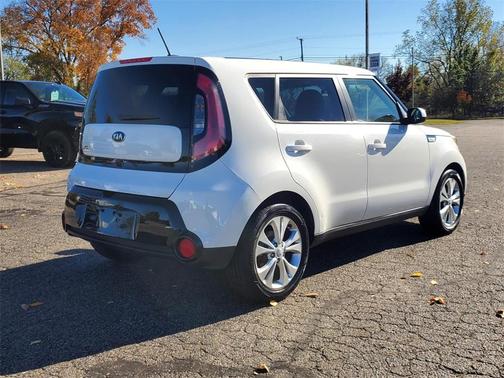 2016 Kia Soul +