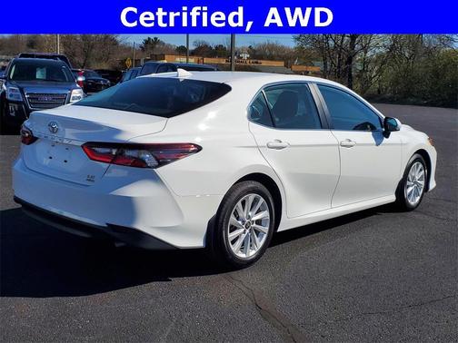 2022 Toyota Camry LE