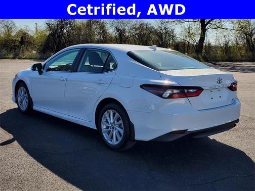 2022 Toyota Camry LE