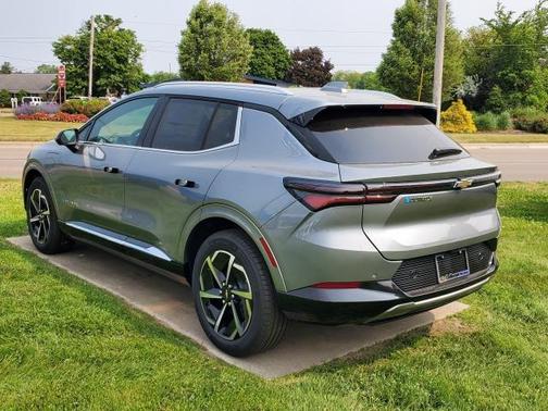 2025 Chevrolet Equinox EV LT 2