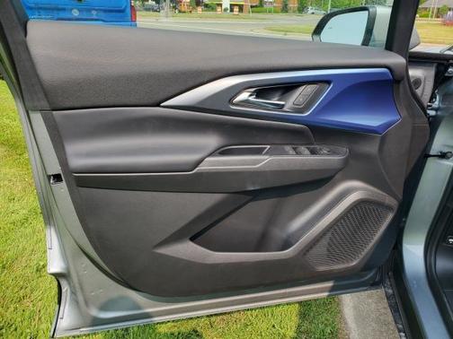 2025 Chevrolet Equinox EV LT 2