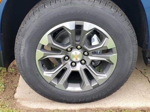 2025 Chevrolet Tahoe LS