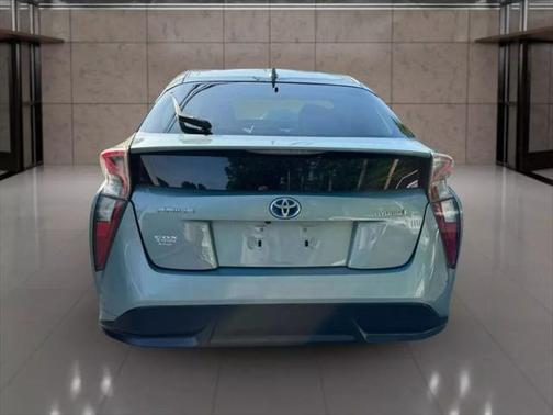 2016 Toyota Prius Four Touring