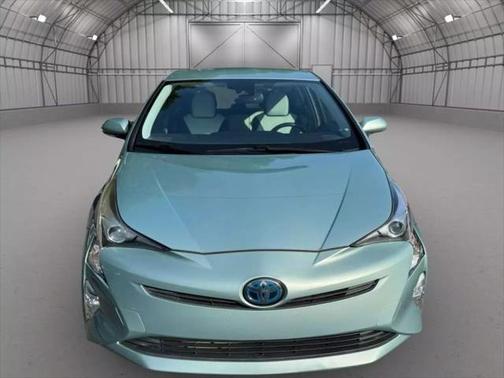 2016 Toyota Prius Four Touring