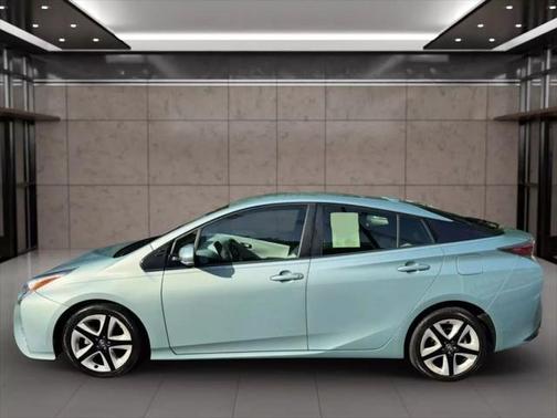 2016 Toyota Prius Four Touring