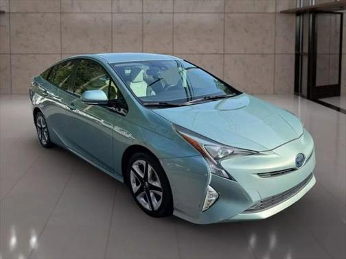 2016 Toyota Prius Four Touring