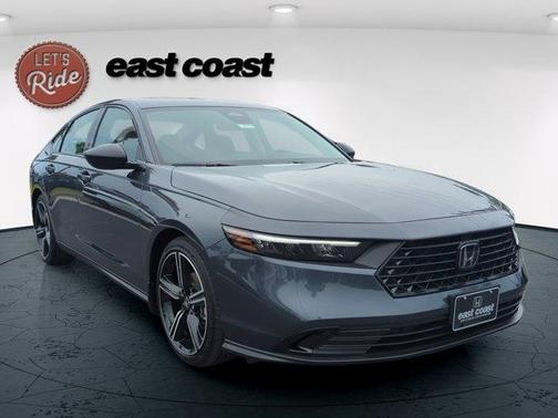 Meteorite Gray Metallic 2026 Honda Accord SE