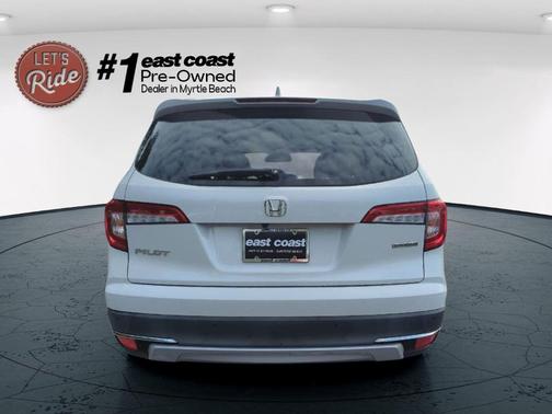 2022 Honda Pilot Touring 8-Passenger