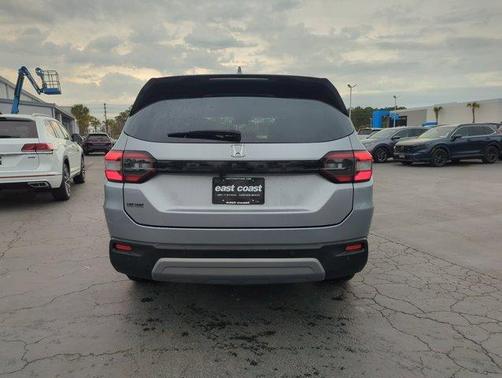 Lunar Silver Metallic 2024 Honda Pilot EX-L