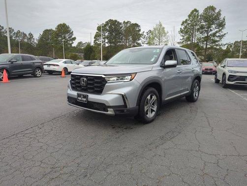 Lunar Silver Metallic 2024 Honda Pilot EX-L