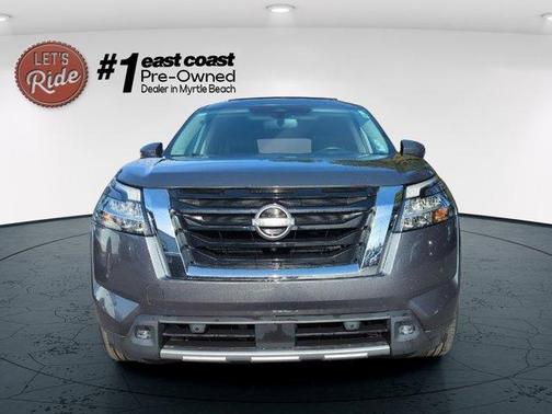 2022 Nissan Pathfinder Platinum