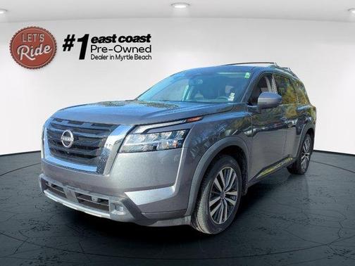 2022 Nissan Pathfinder Platinum