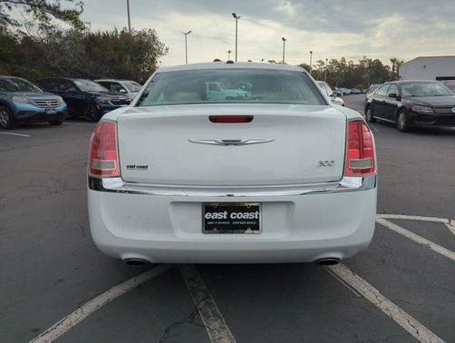2014 Chrysler 300 Base