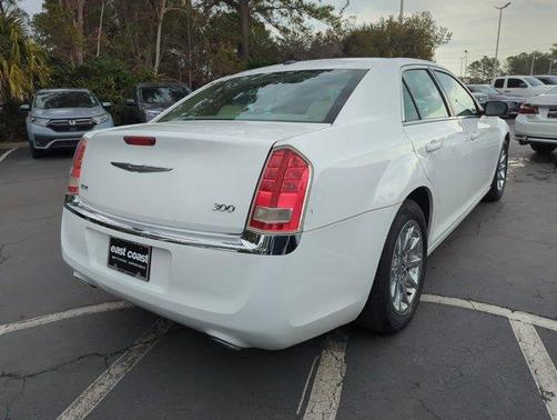 2014 Chrysler 300 Base