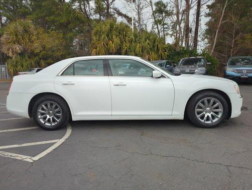 2014 Chrysler 300 Base