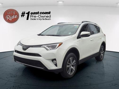 Super White 2018 Toyota RAV4 XLE