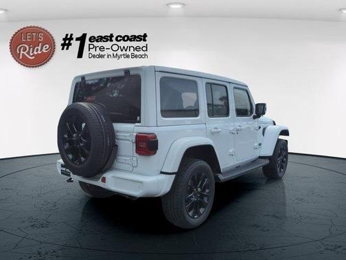 2021 Jeep Wrangler Unlimited Sahara Altitude