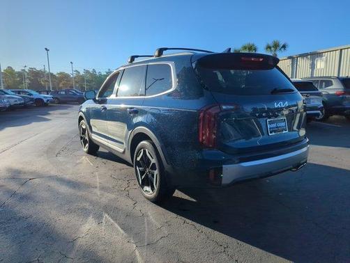 Midnight Black 2024 Kia Telluride S