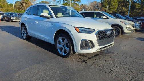 2022 Audi Q5 45 S line Prestige
