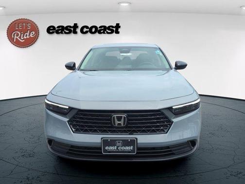 Urban Gray Pearl 2026 Honda Accord SE
