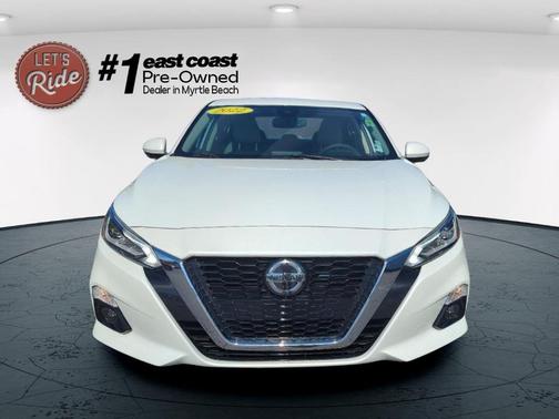 2022 Nissan Altima 2.5 Platinum