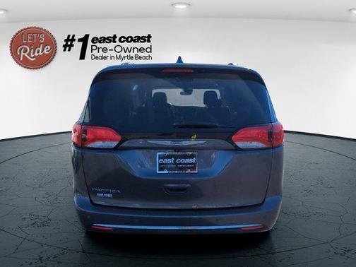 2018 Chrysler Pacifica Touring-L