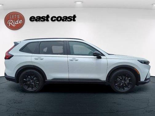 Platinum White Pearl 2026 Honda CR-V Hybrid Sport-L