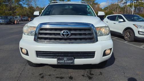 2016 Toyota Sequoia SR5