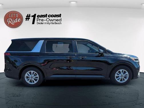 2022 Kia Carnival LXS