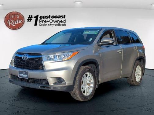 Creme Brulee Mica 2014 Toyota Highlander LE
