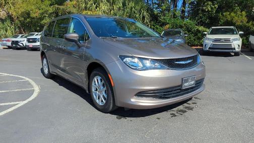 2017 Chrysler Pacifica Touring