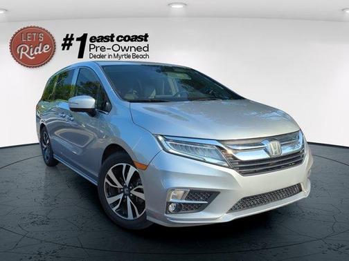 Lunar Silver Metallic 2018 Honda Odyssey Elite