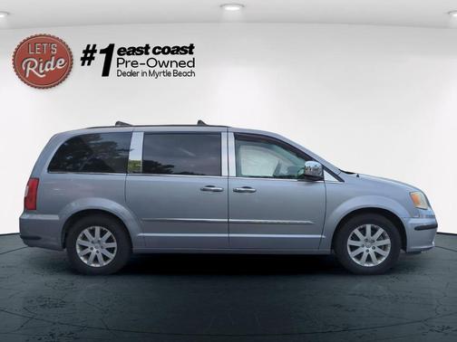 2013 Chrysler Town & Country Touring