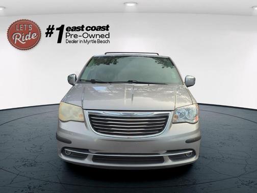 2013 Chrysler Town & Country Touring