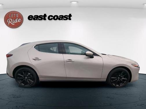 2024 Mazda Mazda3 FWD w/Premium Package