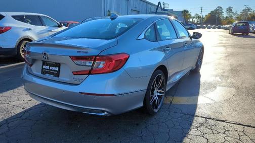 2022 Honda Accord Hybrid Touring