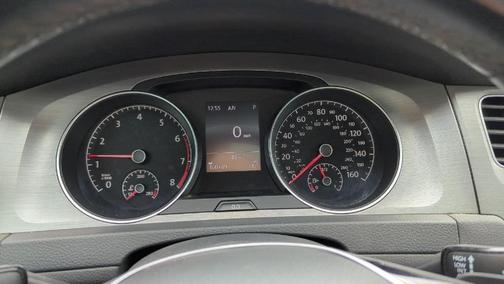 2015 Volkswagen Golf Auto TSI SE