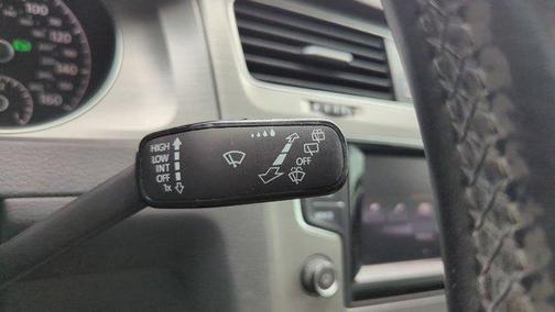 2015 Volkswagen Golf Auto TSI SE